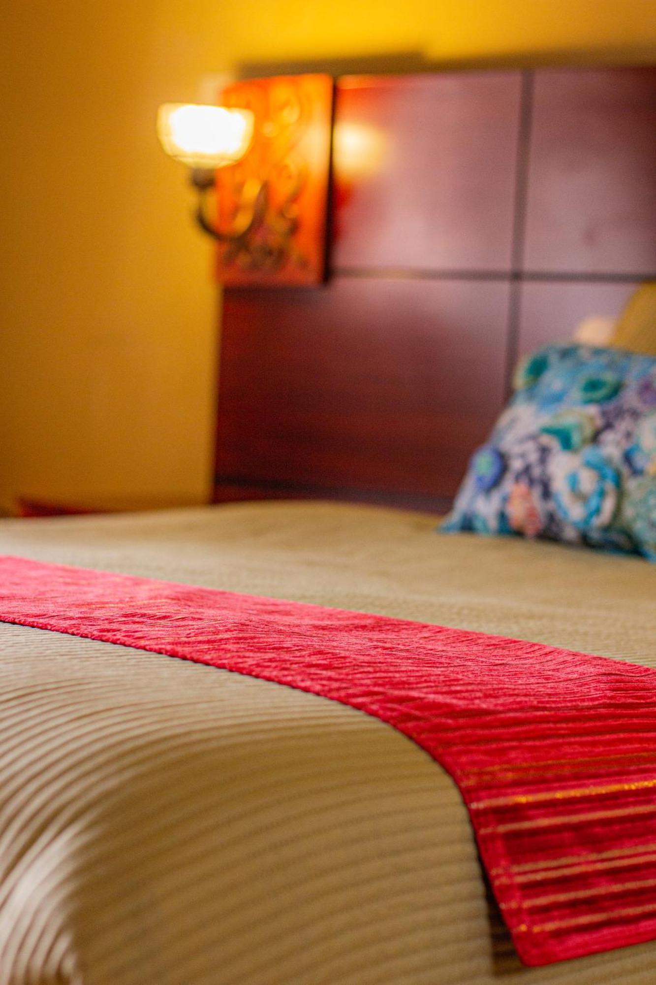 Hotel Campanario Куэнка Номер фото